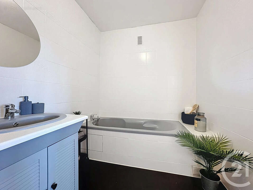 Appartement à TINQUEUX