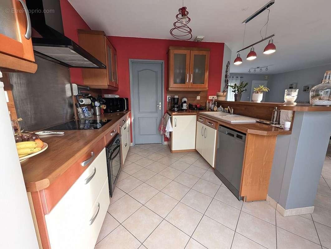 Maison à DOMPIERRE-SUR-CHARENTE