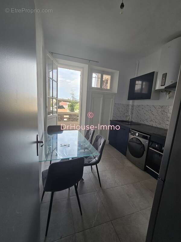 Appartement à MARSEILLE-3E