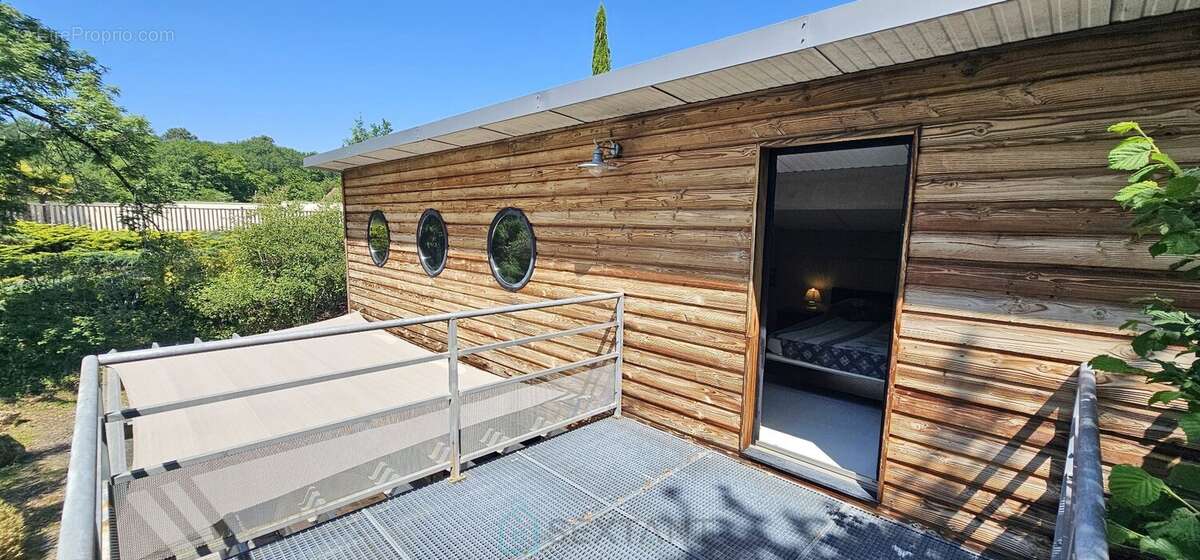 Maison d'architecte de 65m² situé à Vitrac, l'un des villages les plus prisés du Périgord Noir - photo 5