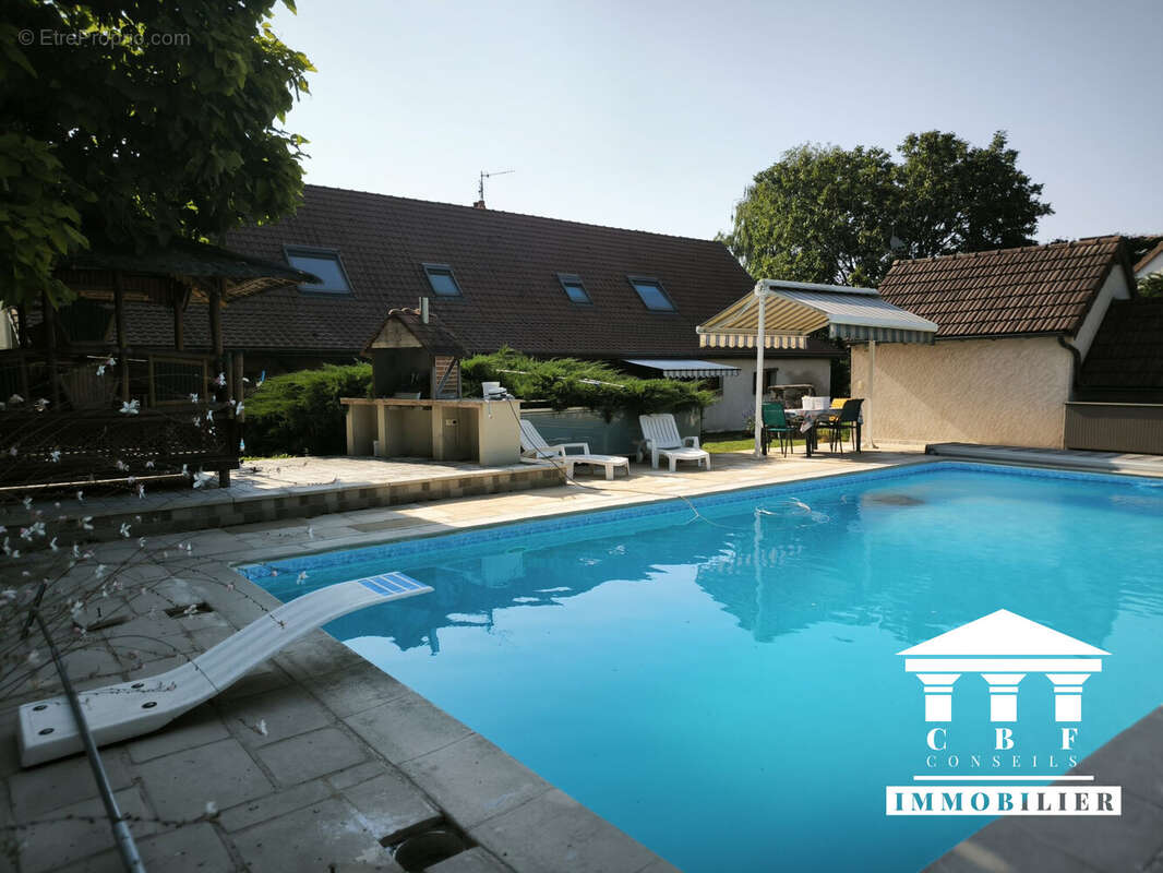 Maison à L&#039;ABERGEMENT-SAINTE-COLOMBE