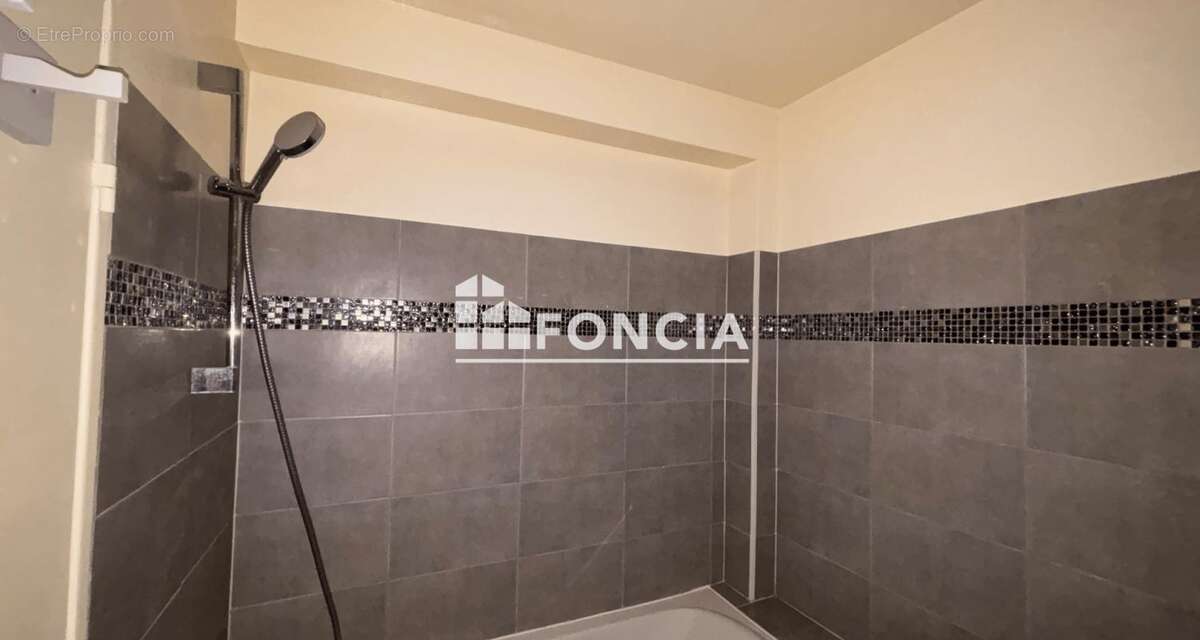 Appartement à LE PLESSIS-TREVISE