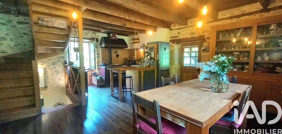 Photo 8 - Maison à LATOUILLE-LENTILLAC