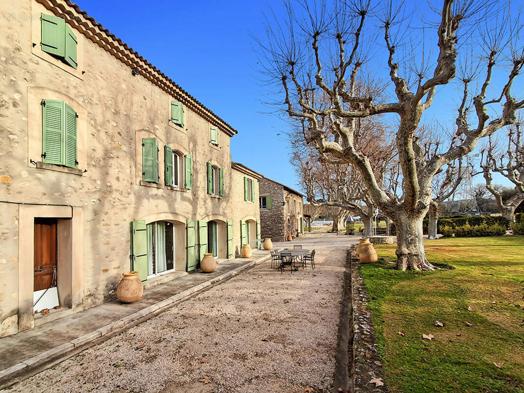 Maison à SAINT-VICTORET