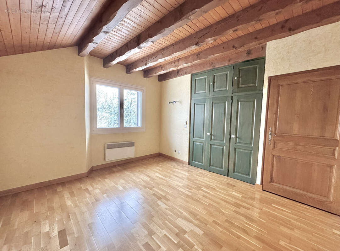 Maison à ALLONZIER-LA-CAILLE