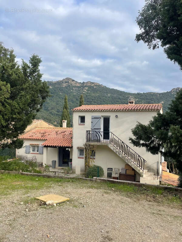 Maison à PLAN-DE-LA-TOUR