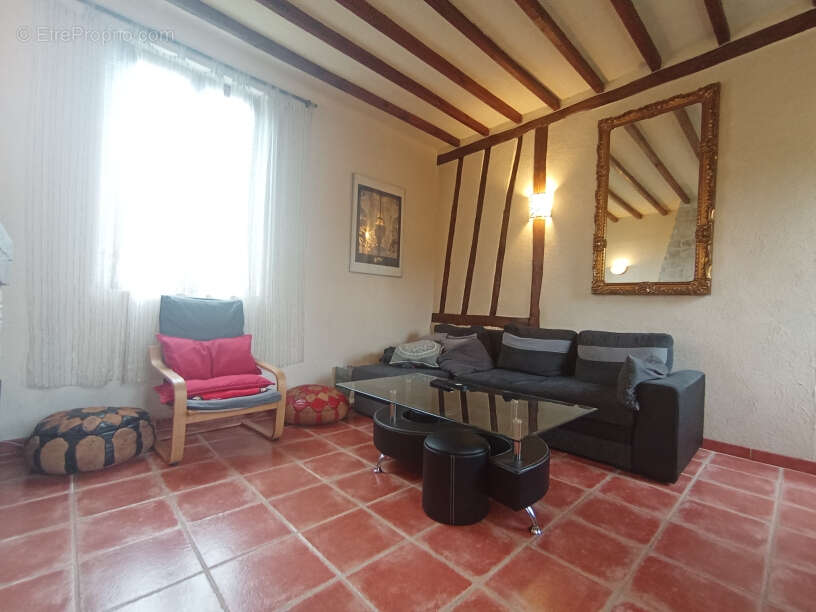 Maison à SAINT-PIERRE-DES-FLEURS