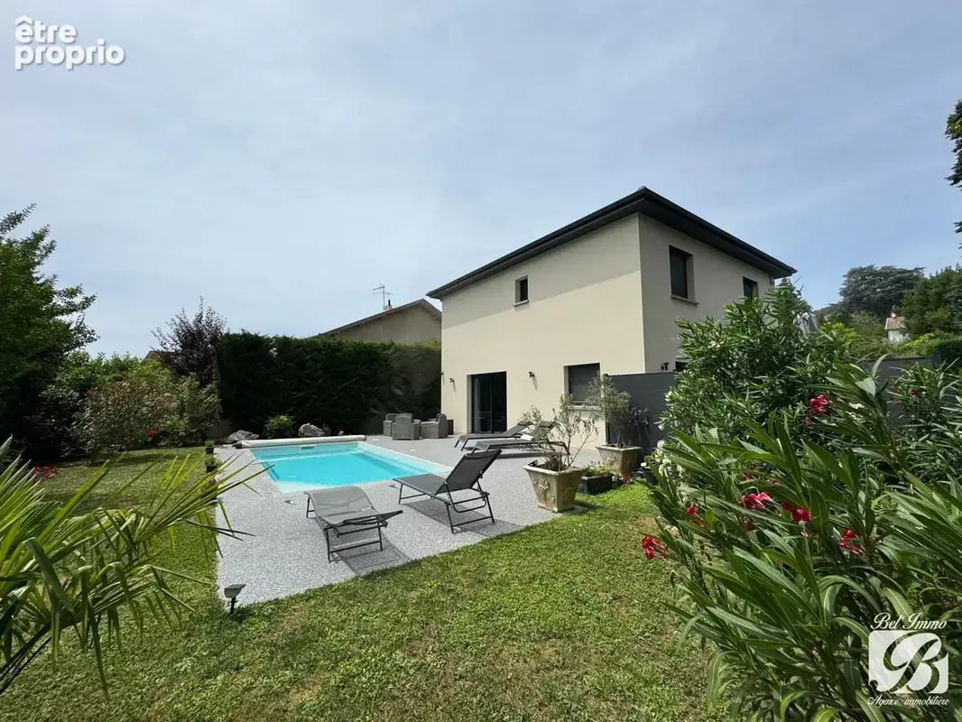 Belle maison récente avec piscine - photo 10