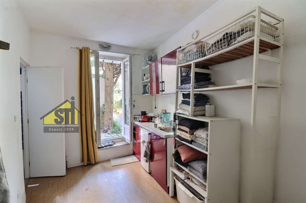 Appartement à PARIS-14E