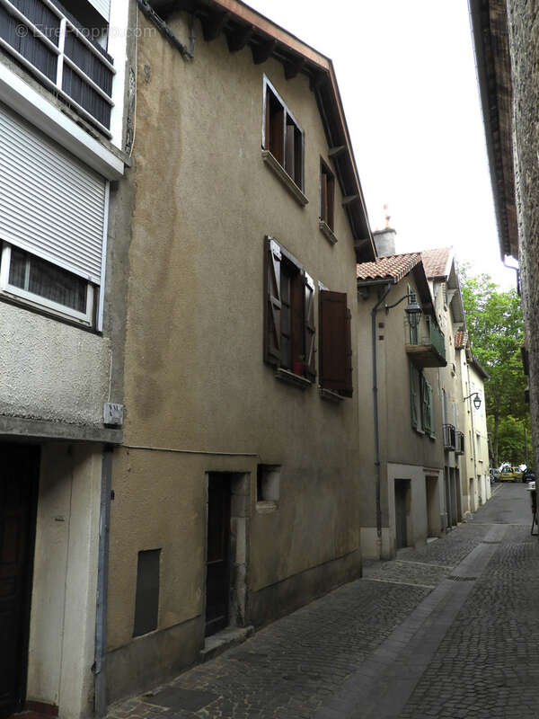 Maison à VILLEFRANCHE-DE-ROUERGUE