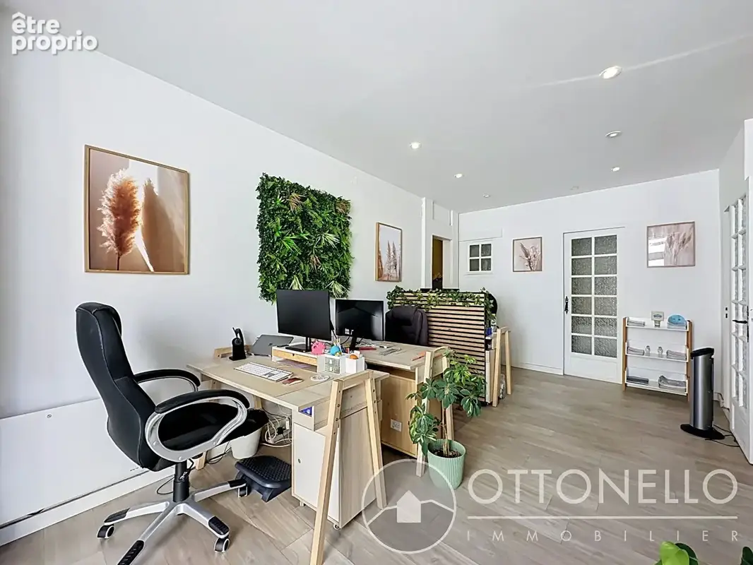 Appartement à ROQUEBRUNE-SUR-ARGENS