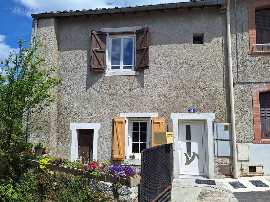 Appartement à LABRUGUIERE
