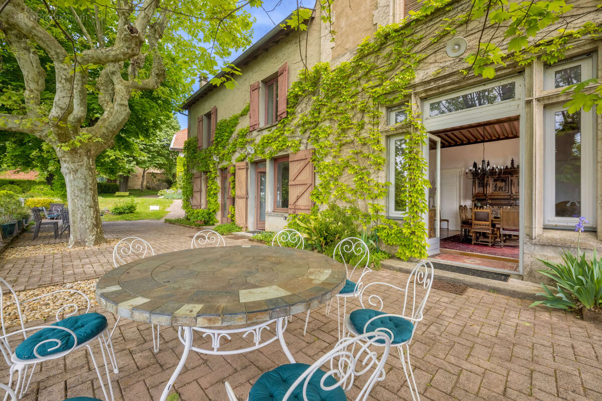 Maison à TREVOUX