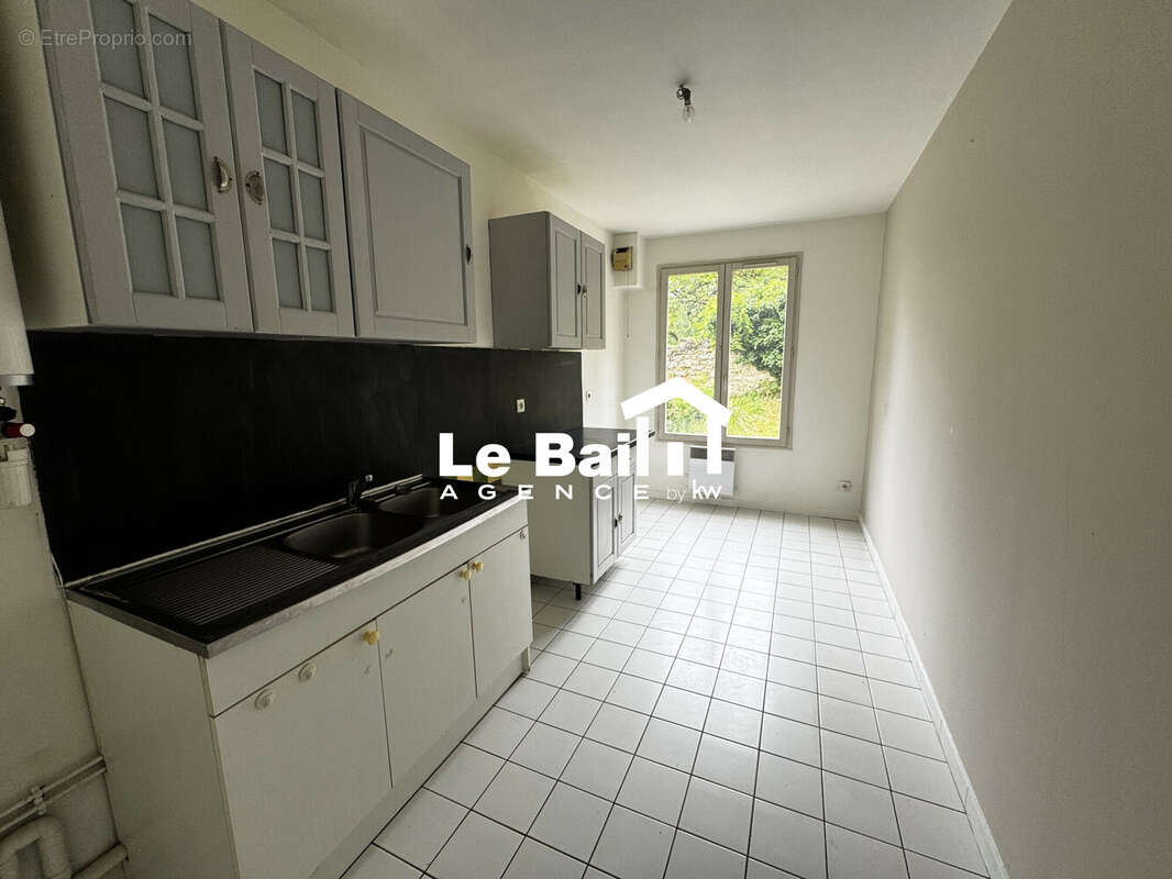 Appartement 57 m² à Osny  - photo 7