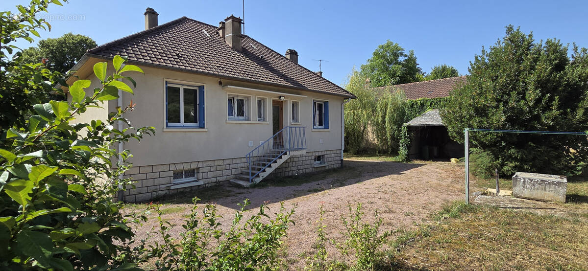 Maison à CORVOL-L'ORGUEILLEUX