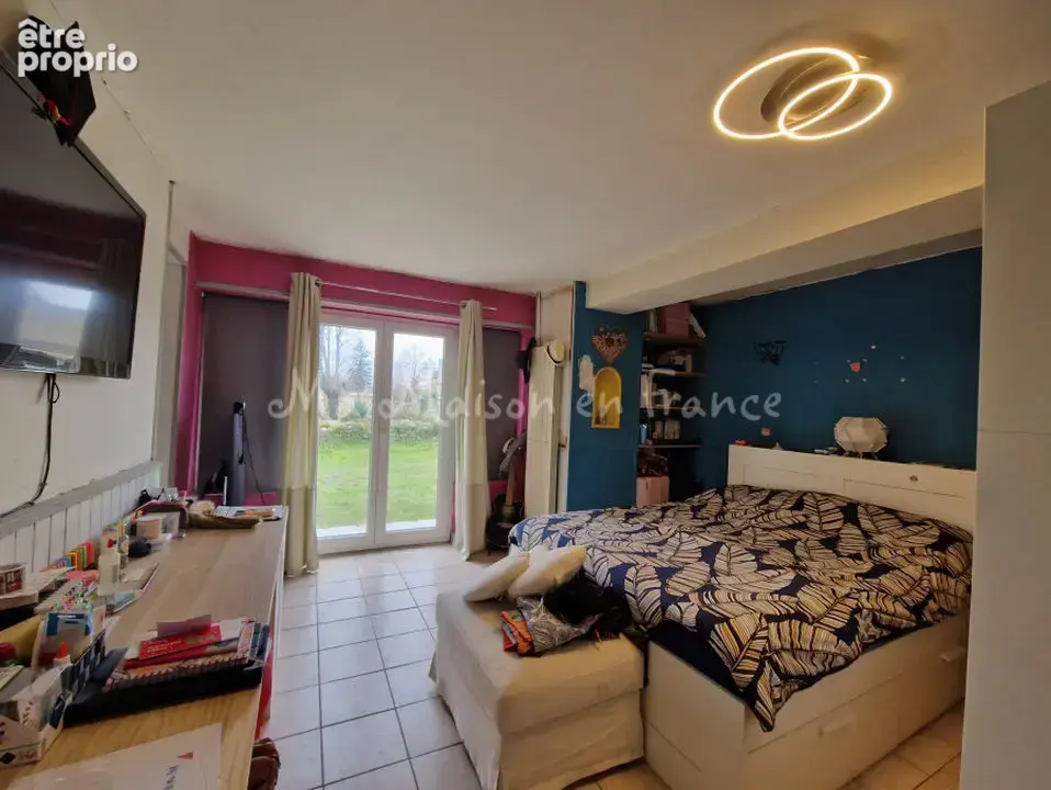 Maison 6 pièces 144 m² à vendre à Chantelle (03140) - photo 8