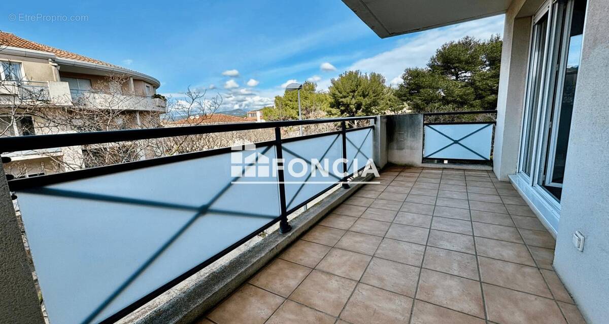 Appartement à SIX-FOURS-LES-PLAGES