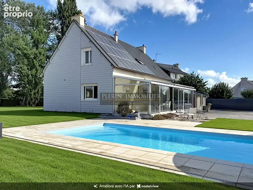 TREGUEUX - Maison traditionnelle 160m² - Piscine - photo 1