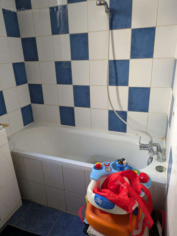 Appartement à DUGNY