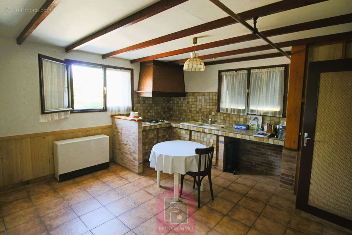 Maison à MONTAYRAL