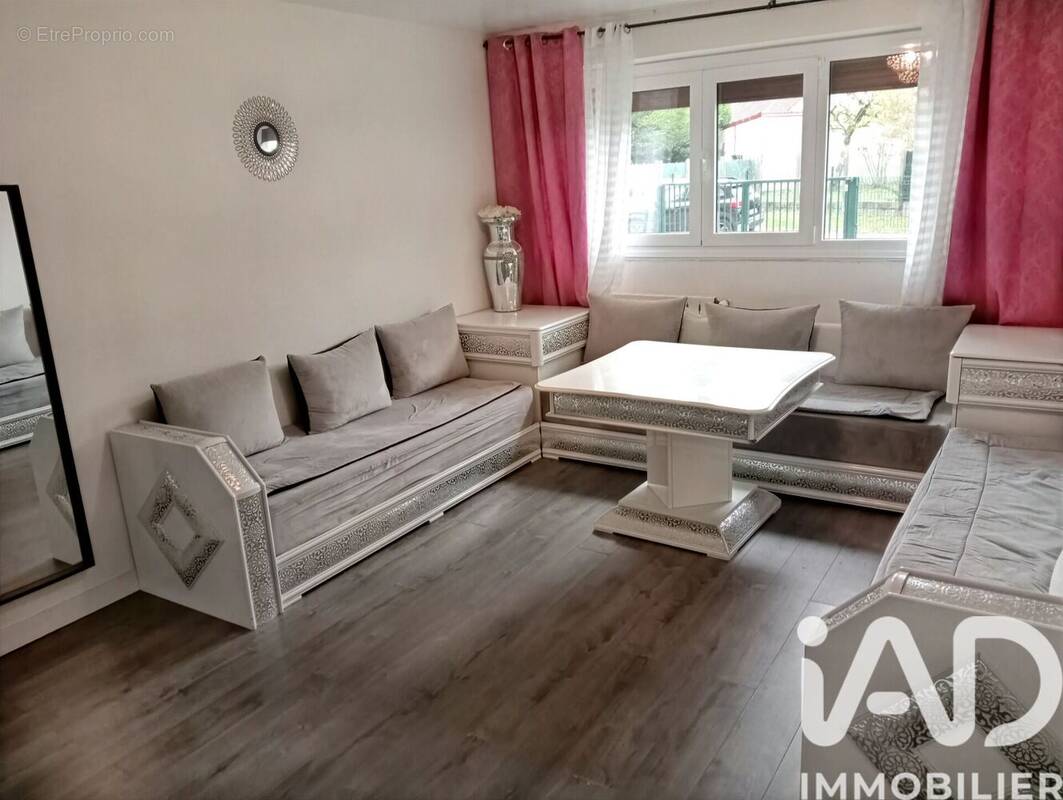Photo 1 - Appartement à SENS