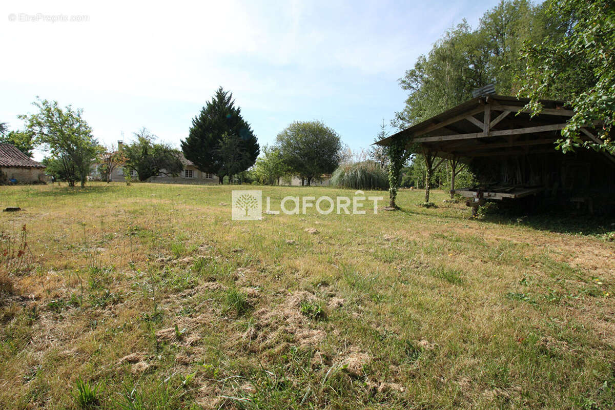 Agréable plain-pied de 124 m² situé sur la commune de Mareuil en Périgord - photo 17