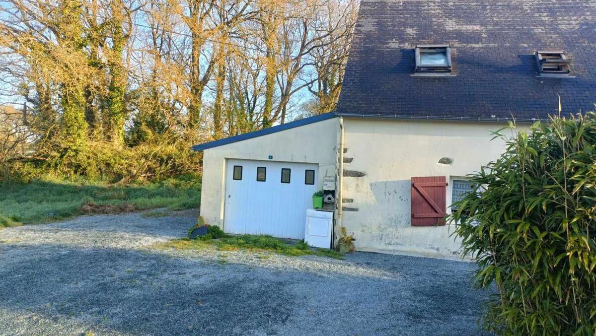 Maison à MAEL-CARHAIX