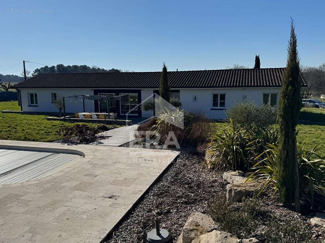 Maison 232m² à montpon-ménestérol - photo 3