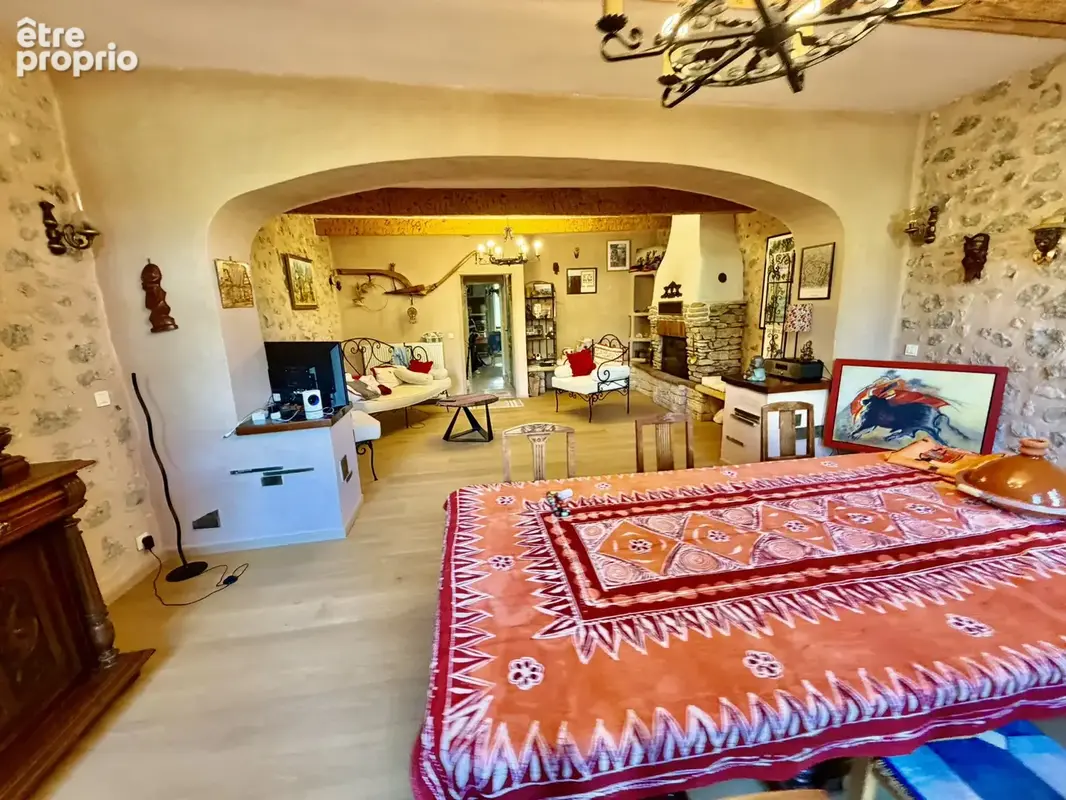 Maison de village avec grand garage et terrasse - photo 10