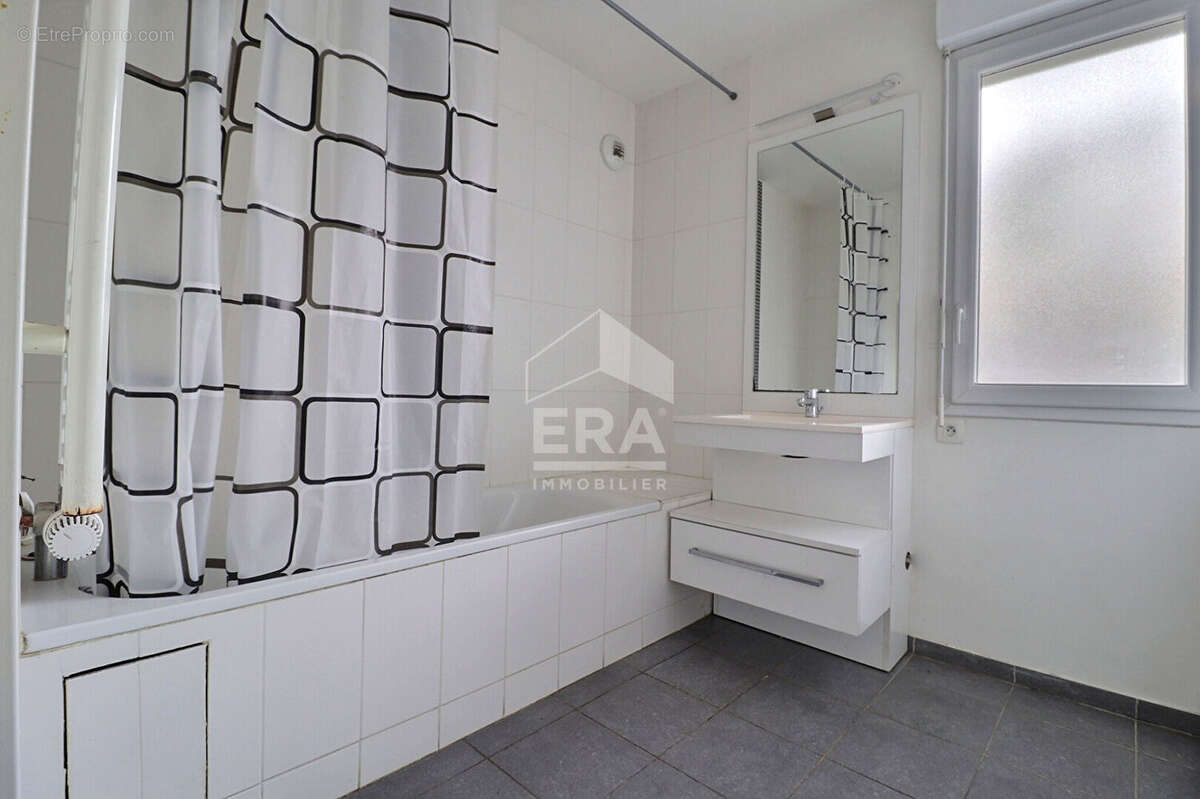 Appartement à SAINT-DENIS