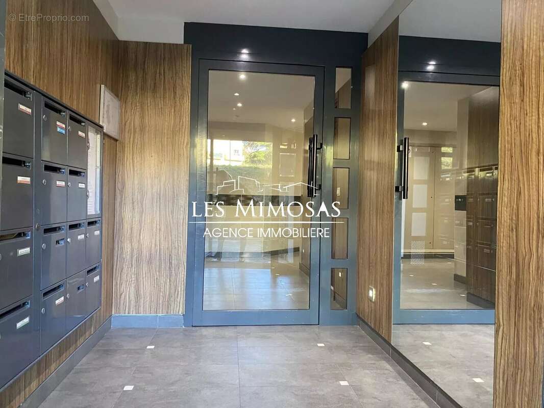 Appartement à FREJUS