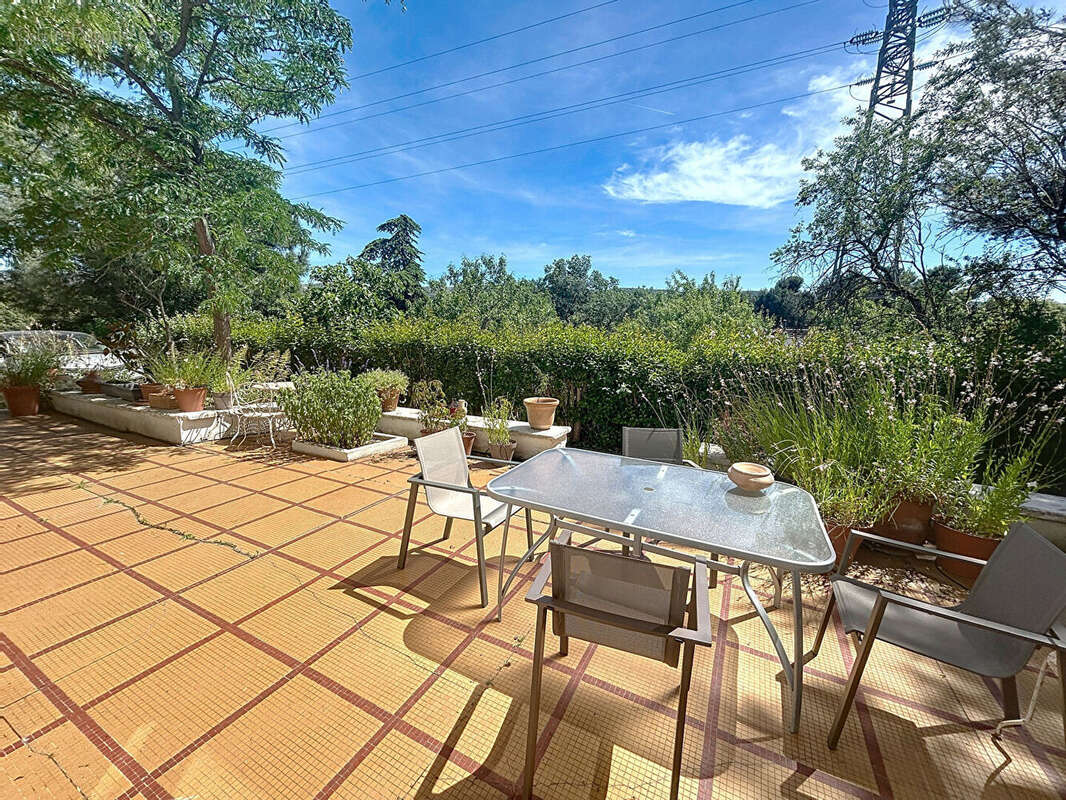 Maison à SAINT-VICTORET