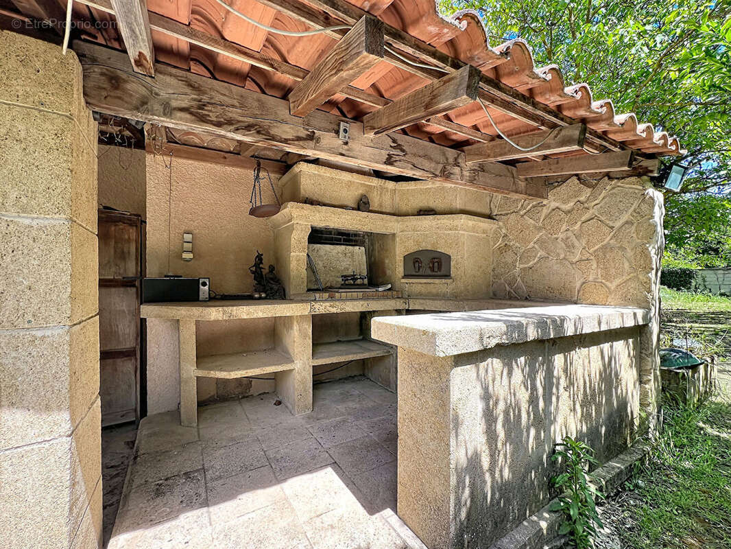 Maison à CADENET