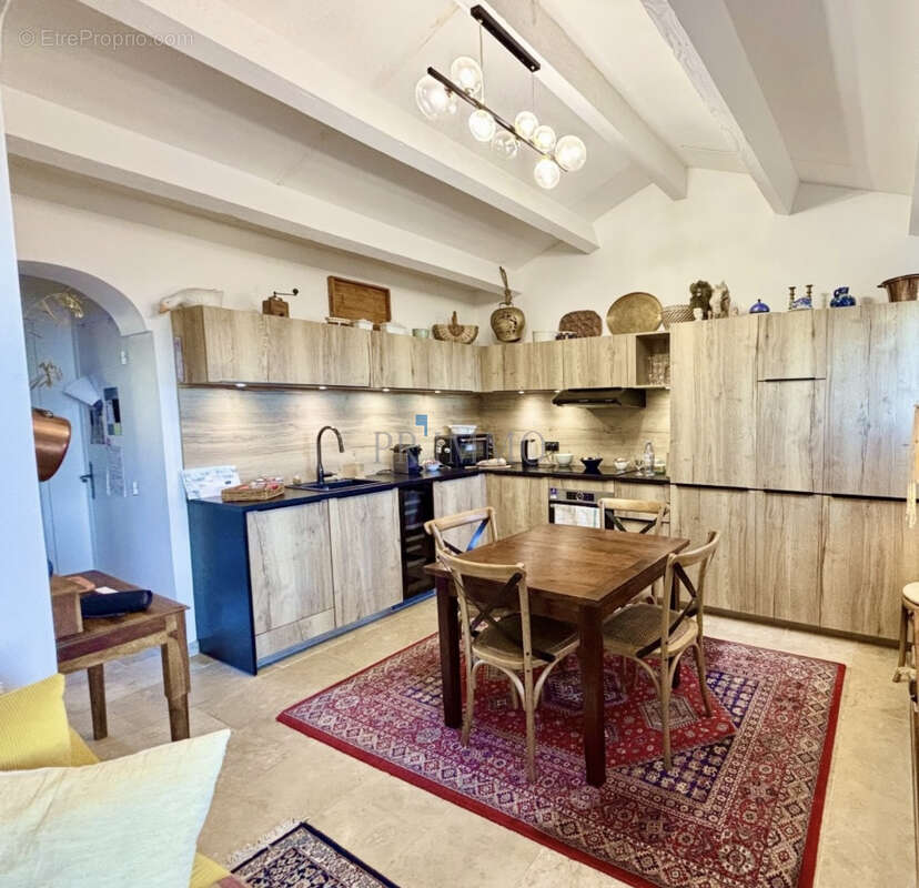 Appartement à LES ISSAMBRES