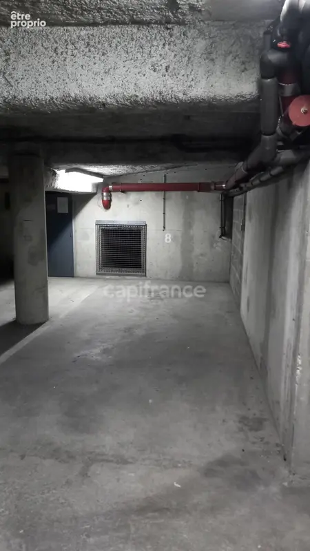 Dpt Vienne (86), à vendre POITIERS Centre-ville - Parking intérieur - photo 4