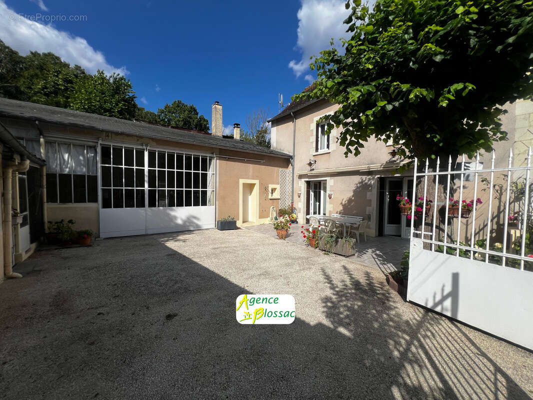 Maison à CHATELLERAULT