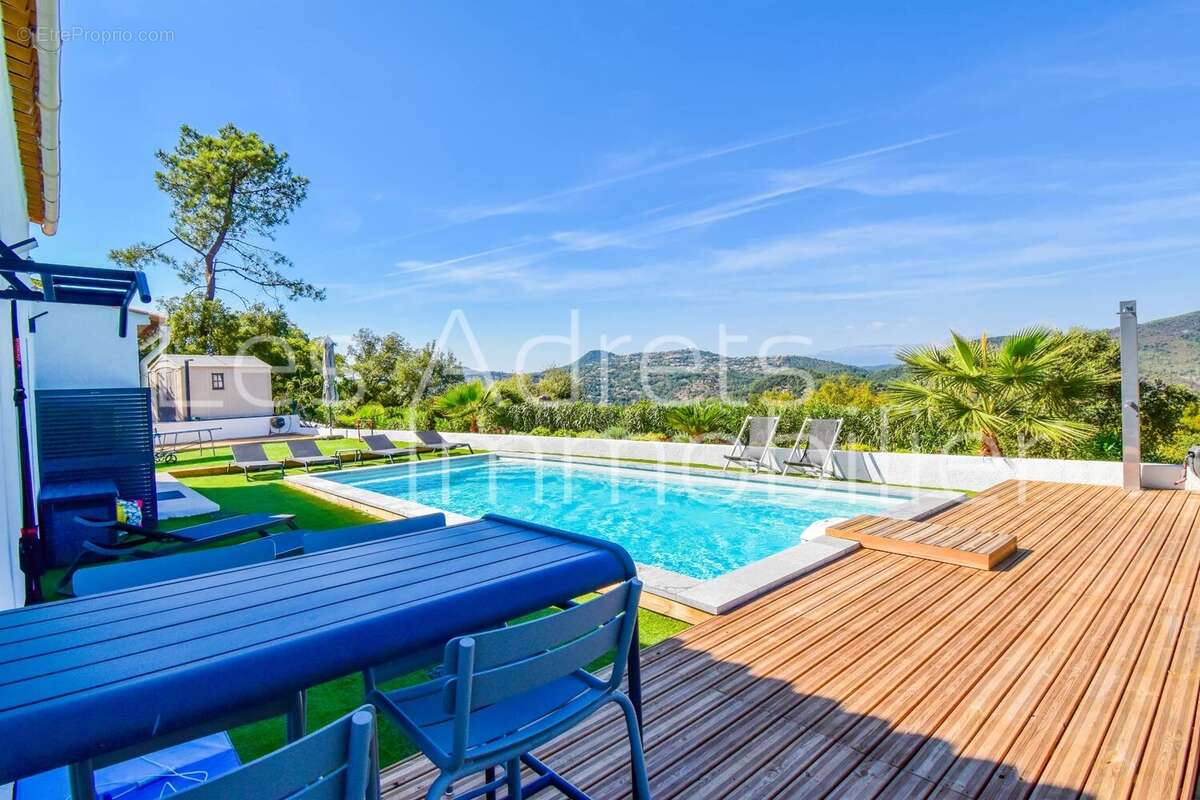 Maison à LES ADRETS-DE-L&#039;ESTEREL