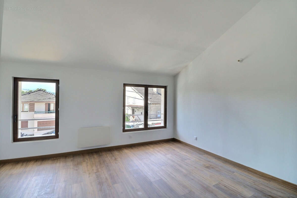 Maison 77 m² à Douvaine  - photo 7