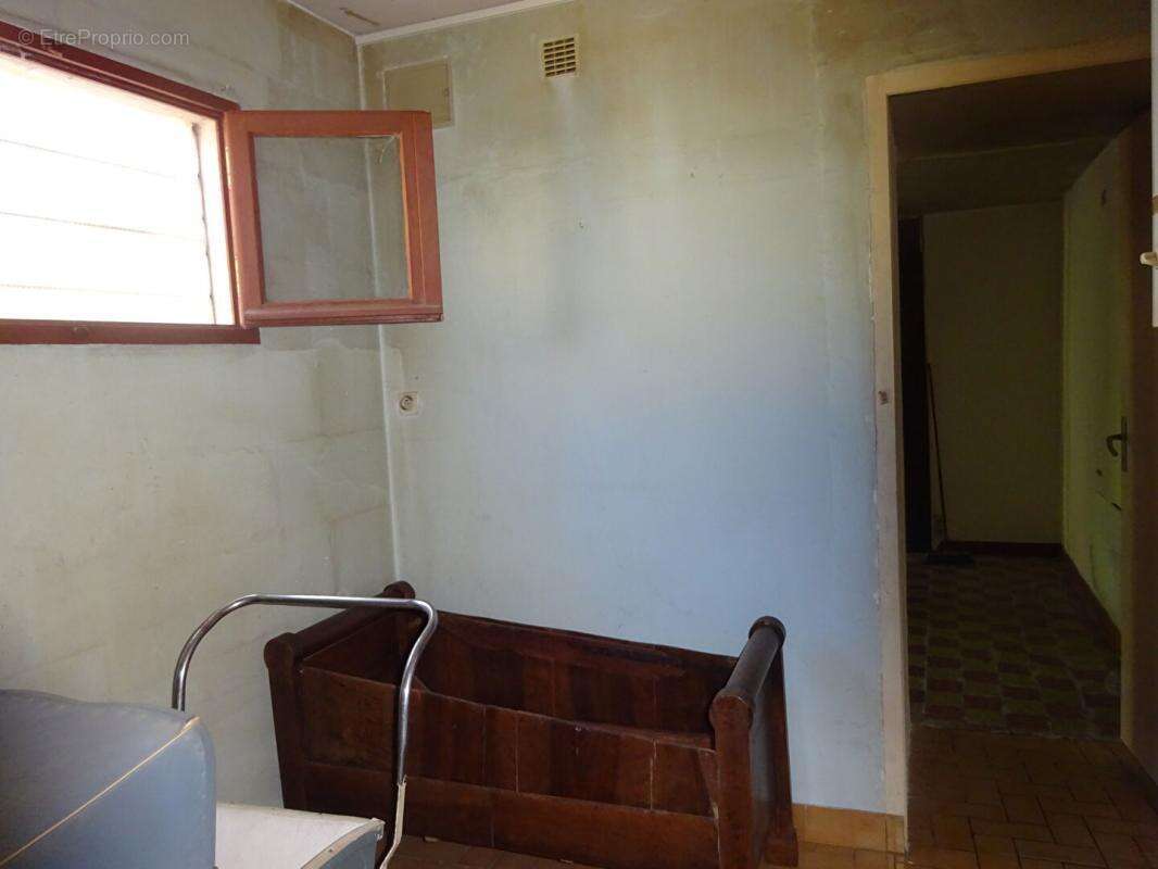 Maison Le Petit Pressigny 7 pièce(s) 0118 m2 - photo 18