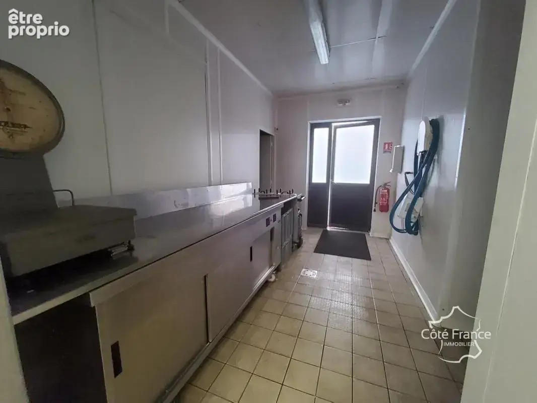 À VENDRE   Fonds et Murs Commerciaux Activité Traiteur   GIV - photo 8