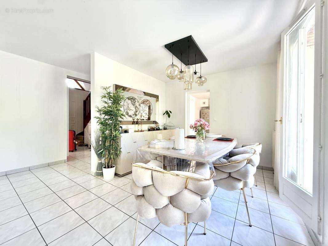 Maison 150 m² à Courdimanche  - photo 6