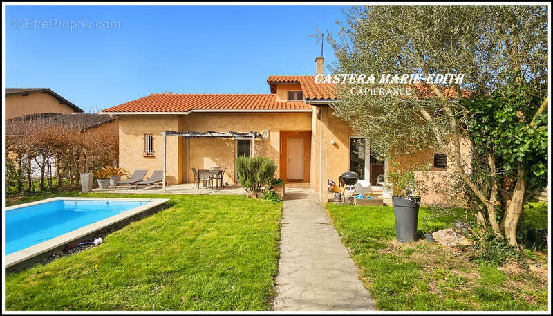 Maison PLAIN-PIED 110,23 M² - 6 pièces - 3 chambres + Mezzanine -Garage - Piscine neuve - PARCELLE 949 M² SEGOUFIELLE (32) - photo 2
