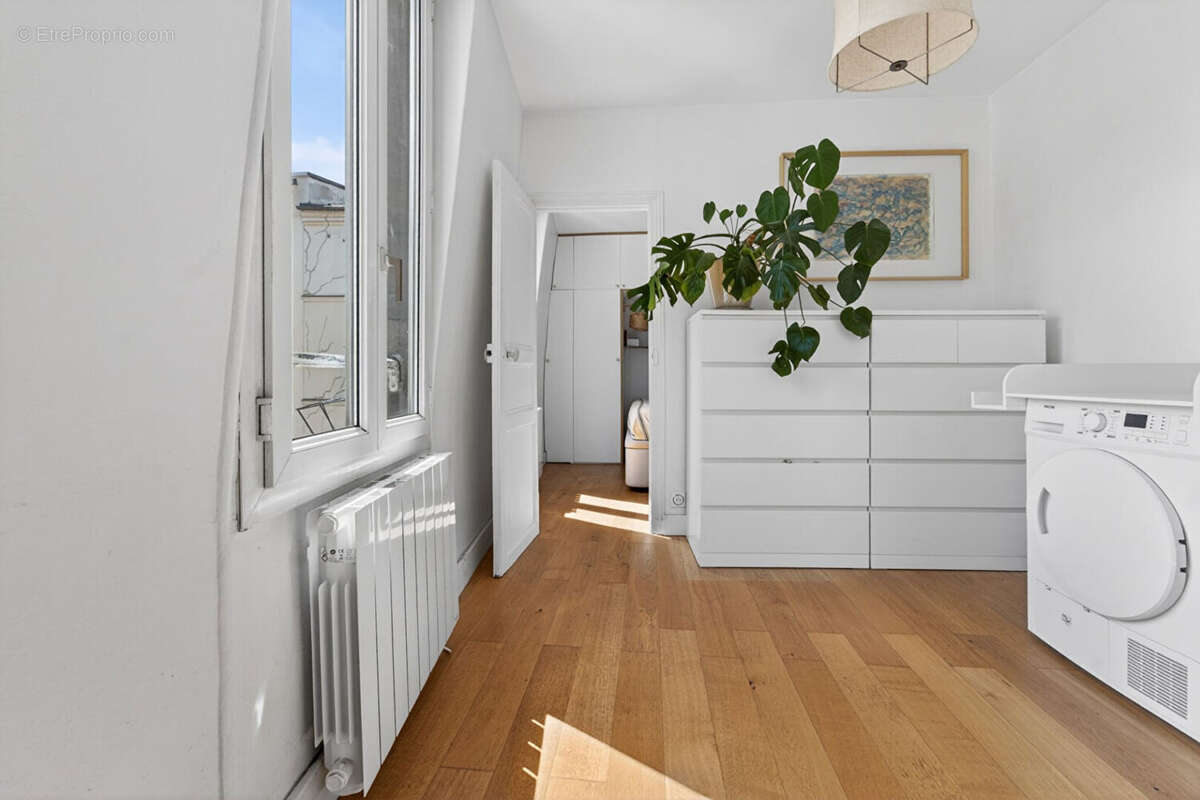 Appartement à PARIS-3E