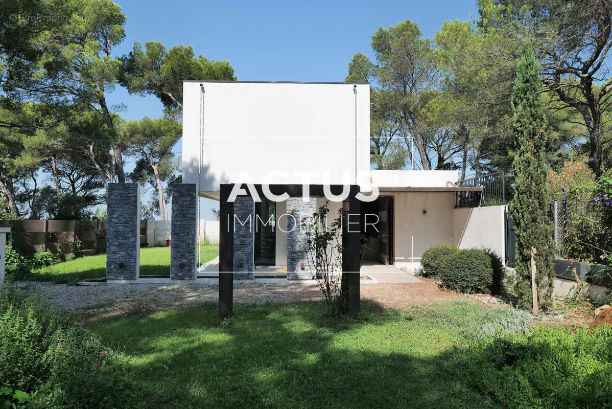 Maison à SALON-DE-PROVENCE