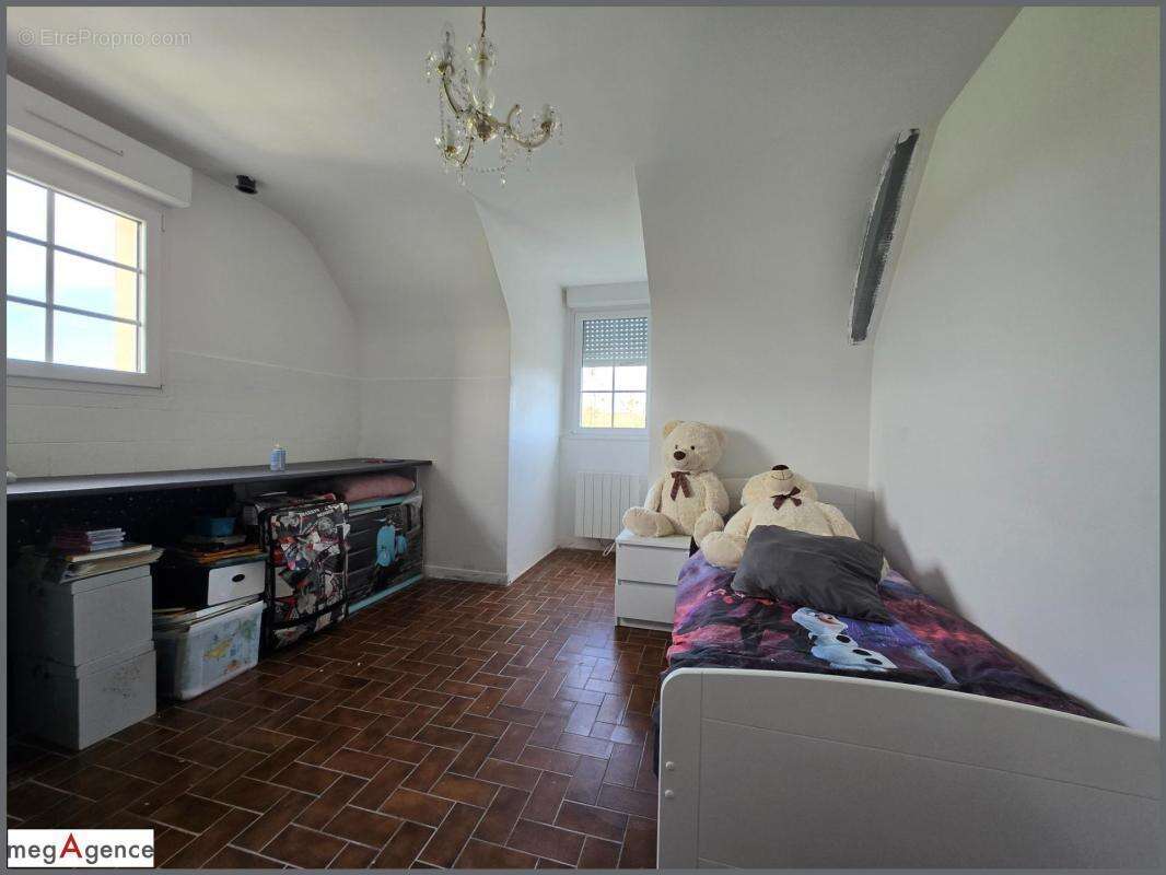 Maison à LA CHAPELLE-JANSON