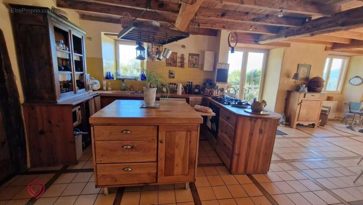 Maison à ESPLAS-DE-SEROU