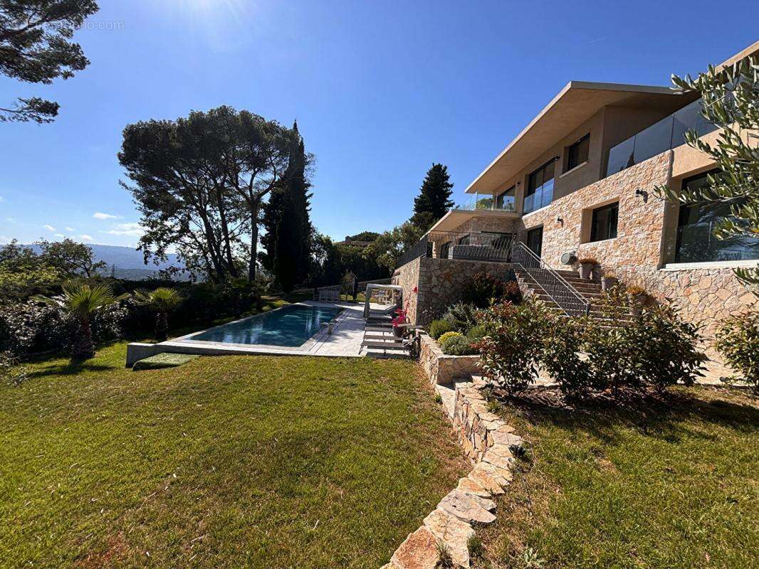 Maison à MOUGINS