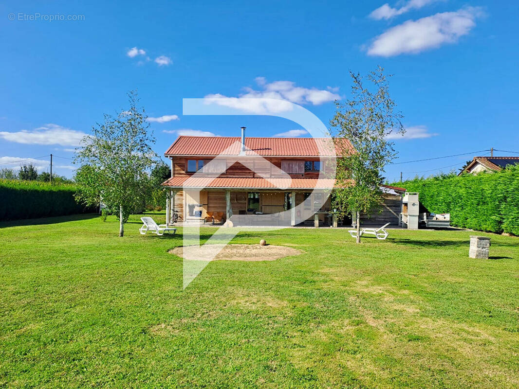 Maison à PEYREHORADE