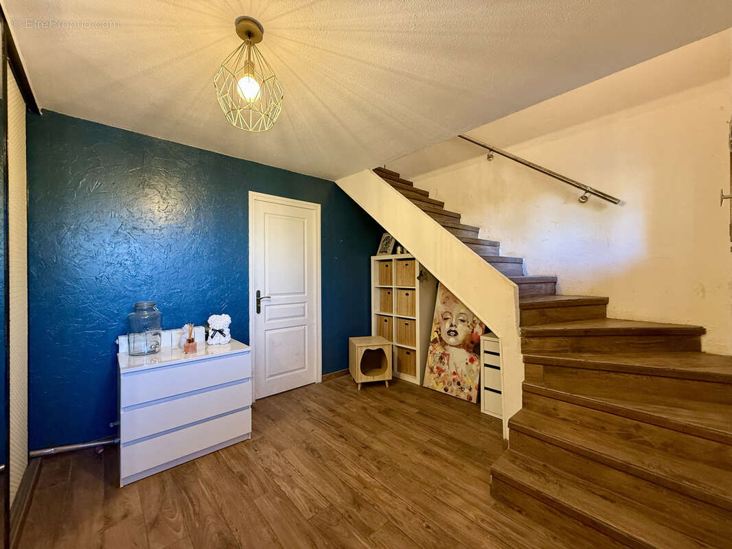 Maison à SAINT-THIBERY