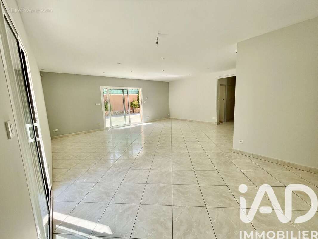 Photo 4 - Maison à MARCILLY-D&#039;AZERGUES